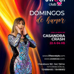 Domingo de humor con Casandra Crash